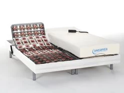Lit électrique Relaxation Tout Plots Matelas Mémoire De Forme HESIODE III De DREAMEA - Moteurs OKIN - Blanc - 2 X 70 X 190 Cm